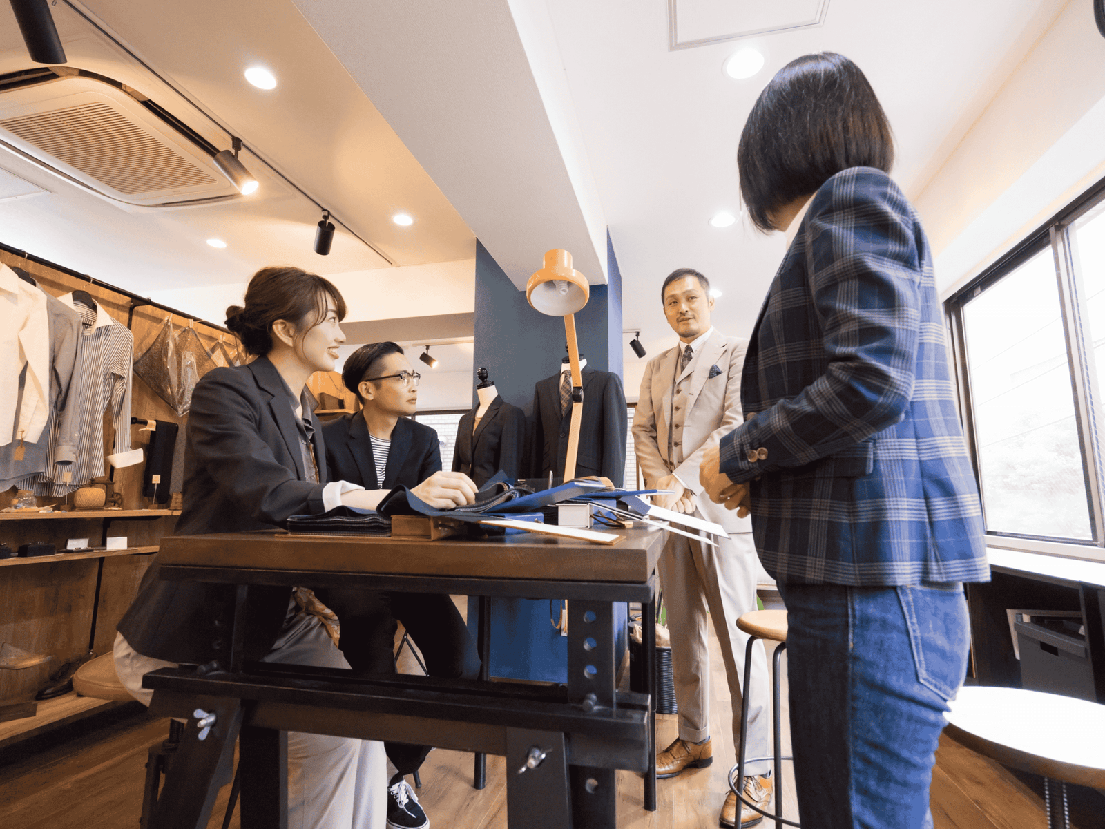 Offices & Retail Outlets​